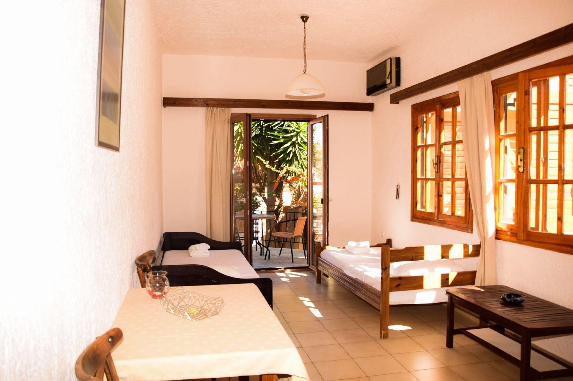 Athina Villas Elounda Buitenkant foto